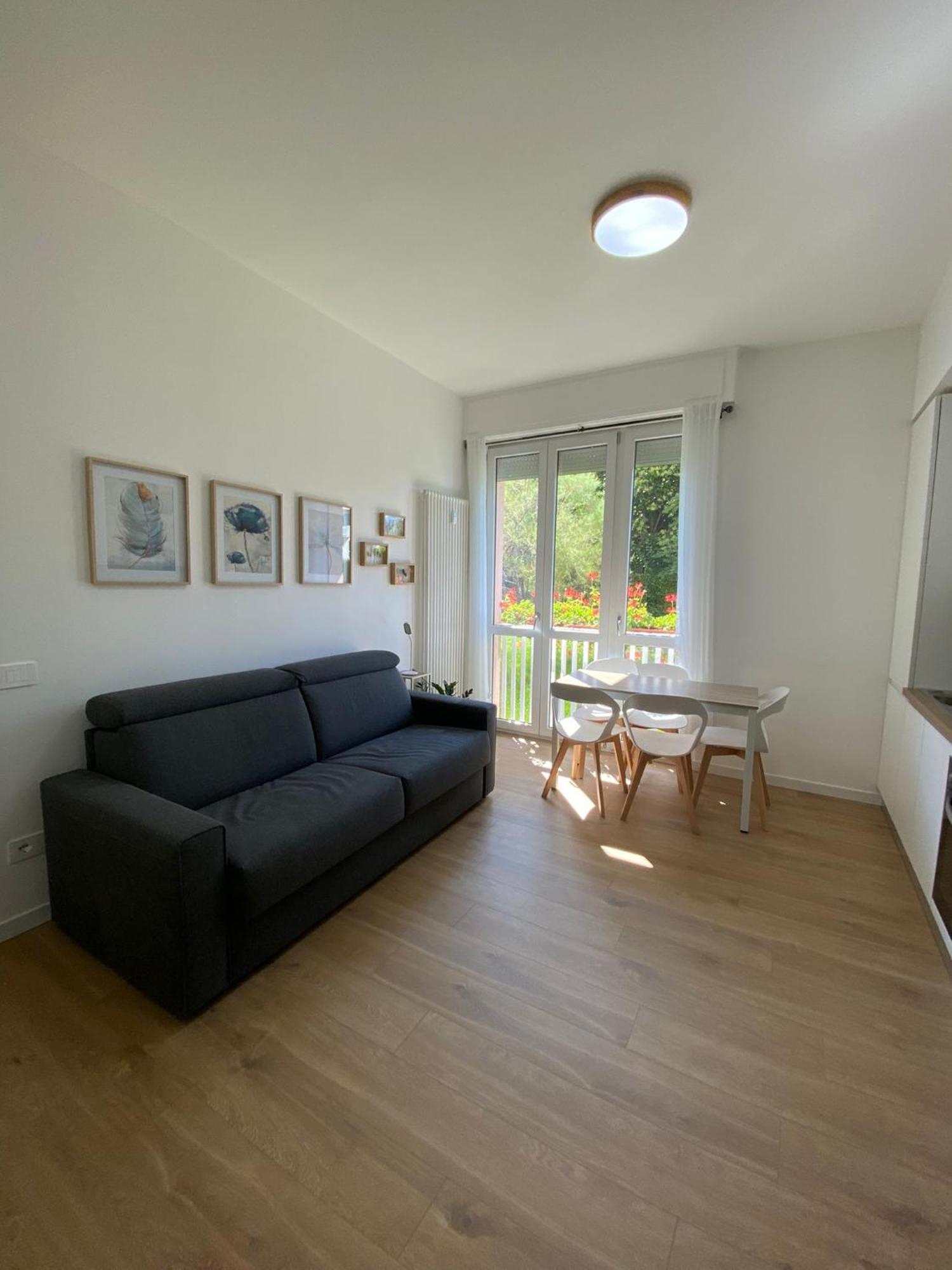 Casa Corso Matteotti 16 Apartment Леко Екстериор снимка